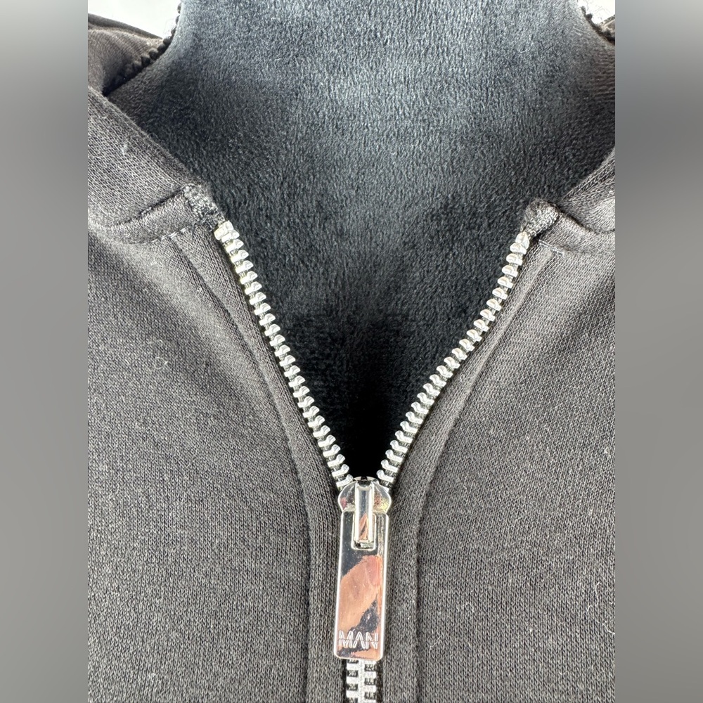 BoohooMAN Fleece Lined Black Zippered Hoodie - Picture 11 of 13